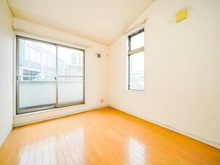 【東京都/渋谷区本町】渋谷区本町3丁目　戸建 洋室：3階