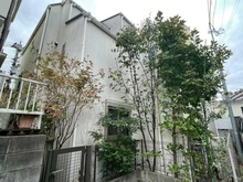 【東京都/世田谷区船橋】世田谷区船橋7丁目　中古戸建 外観：建物の北側通路より撮影、通路部分一部持分あり