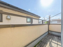 【東京都/練馬区立野町】練馬区立野町　中古戸建 バルコニー