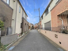 【東京都/練馬区立野町】練馬区立野町　中古戸建 前面道路：対象不動産：突き当り右手側