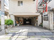 【東京都/杉並区和泉】杉並区和泉1丁目戸建（賃貸併用住宅） 倉庫（車庫）部分