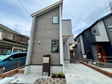【東京都/西東京市向台町】西東京市向台町一丁目　新築戸建　1号棟 建築中の外観：全二号棟・左側