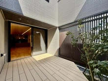 【東京都/三鷹市井の頭】コモンステージ吉祥寺　No.4 庭：ウッドデッキ