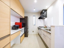 【埼玉県/さいたま市浦和区岸町】さいたま市浦和区岸町1丁目　戸建 キッチン：家具調度品は価格に含まれません