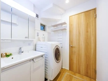 【埼玉県/さいたま市浦和区岸町】さいたま市浦和区岸町1丁目　戸建 洗面所：家具調度品は価格に含まれません