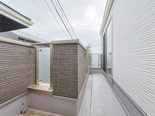 【埼玉県/さいたま市浦和区岸町】さいたま市浦和区岸町1丁目　戸建 バルコニー