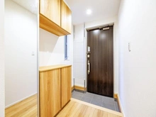 【埼玉県/さいたま市浦和区岸町】さいたま市浦和区岸町1丁目　戸建 玄関