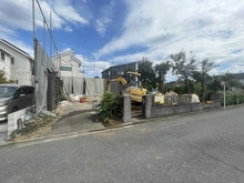 【東京都/調布市深大寺北町】調布市深大寺北町7丁目　新築戸建　2号棟 現地（建築前）：全2区画（2号棟は右側）