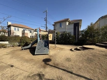 【東京都/稲城市東長沼】プラウドシーズン稲城南山 スカイテラス南山公園（現地より約150m）