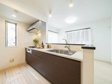 【東京都/調布市深大寺北町】調布市深大寺北町六丁目　中古戸建 キッチン