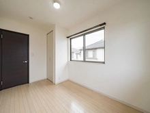 【東京都/調布市深大寺北町】調布市深大寺北町六丁目　中古戸建 洋室