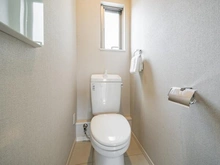 【東京都/調布市深大寺北町】調布市深大寺北町六丁目　中古戸建 トイレ