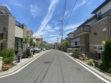 【東京都/稲城市坂浜】プラウドシーズン稲城若葉台 前面道路