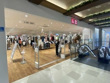 【東京都/稲城市坂浜】プラウドシーズン稲城若葉台  ユニクロ ソコラ若葉台店（現地より約230m）：