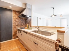 【東京都/稲城市坂浜】プラウドシーズン稲城若葉台 リビング・ダイニング