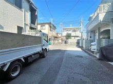 【東京都/世田谷区上北沢】世田谷区上北沢5丁目　戸建 前面道路