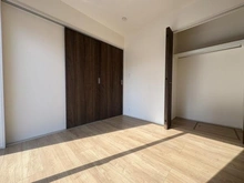 【東京都/三鷹市北野】三鷹市北野三丁目　新築戸建 洋室：一階洋室