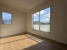 【東京都/三鷹市北野】三鷹市北野三丁目　新築戸建 洋室：2階5畳の洋室