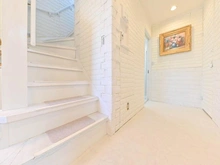 【東京都/大田区田園調布】大田区田園調布5丁目中古戸建 廊下：※家具調度品は価格に含まれません。