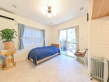 【東京都/大田区田園調布】大田区田園調布5丁目中古戸建 洋室：※家具調度品は価格に含まれません。