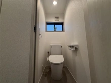 【東京都/世田谷区南烏山】世田谷区南烏山3丁目中古戸建 トイレ：二階部分