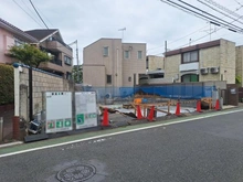 【東京都/目黒区中根】目黒区中根1丁目　新築戸建 建築中の外観
