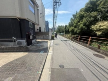 【東京都/世田谷区玉堤】世田谷区玉堤2丁目 中古戸建 前面道路