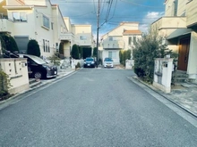 【神奈川県/川崎市麻生区栗木台】プラウドシーズン栗木台 前面道路