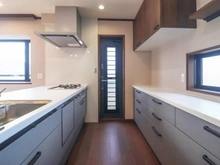 【神奈川県/川崎市麻生区上麻生】川崎市麻生区上麻生2丁目　二世帯邸宅 キッチン：2階