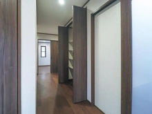 【神奈川県/川崎市麻生区上麻生】川崎市麻生区上麻生2丁目　二世帯邸宅 廊下：1階