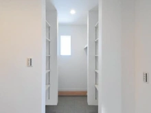 【東京都/町田市南大谷】町田市南大谷7丁目　新築戸建2号棟 玄関：シューズインクローゼット付き