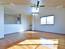 【神奈川県/川崎市麻生区千代ケ丘】川崎市麻生区千代ケ丘8丁目　中古戸建 LDK：約19.2帖