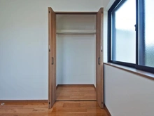 【神奈川県/川崎市麻生区千代ケ丘】川崎市麻生区千代ケ丘8丁目　中古戸建 洋室：約4.8帖