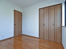 【神奈川県/川崎市麻生区千代ケ丘】川崎市麻生区千代ケ丘8丁目　中古戸建 洋室：約4.8帖