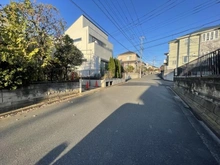 【東京都/町田市成瀬台】町田市成瀬台一丁目新築戸建B号棟 前面道路
