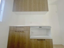 【神奈川県/川崎市麻生区金程】川崎市麻生区金程1丁目　新築戸建 収納：キッチン部分の備付食器棚