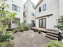 【神奈川県/川崎市中原区井田三舞町】中原区井田三舞町　中古戸建 庭
