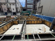 【神奈川県/横浜市港北区小机町】港北区小机町　新築戸建　A号棟/全2棟 建築中の外観