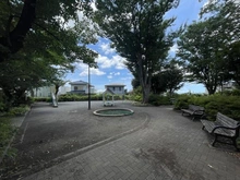 【神奈川県/横浜市港北区高田東】港北区高田東2丁目　中古戸建 高田第五公園（現地より約550m）