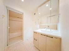 【神奈川県/川崎市中原区井田杉山町】中原区井田杉山町　新築戸建　1号棟／全2棟 洗面室