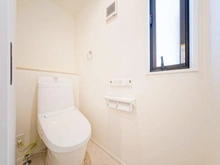 【神奈川県/川崎市中原区井田杉山町】中原区井田杉山町　新築戸建　1号棟／全2棟 トイレ