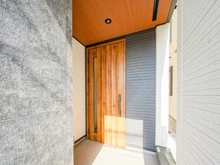 【神奈川県/川崎市中原区井田杉山町】中原区井田杉山町　新築戸建　1号棟／全2棟 玄関