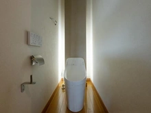 【神奈川県/横浜市鶴見区梶山】鶴見区梶山2丁目　二世帯住宅 トイレ