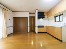 【神奈川県/横浜市金沢区六浦南】横浜市金沢区六浦南二丁目　中古戸建 LDK