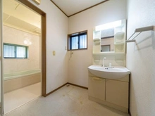 【神奈川県/横浜市金沢区六浦南】横浜市金沢区六浦南二丁目　中古戸建 洗面室