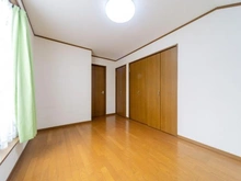 【神奈川県/横浜市金沢区六浦南】横浜市金沢区六浦南二丁目　中古戸建 洋室