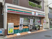 【神奈川県/横浜市金沢区六浦南】横浜市金沢区六浦南二丁目　中古戸建 セブンイレブン六浦駅前店（現地より約790m）