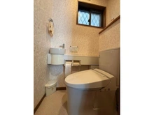 【神奈川県/横須賀市船越町】横須賀市船越町6丁目　中古戸建 トイレ：家具調度品は価格に含まれません