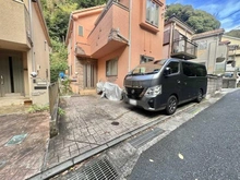 【神奈川県/横須賀市衣笠町】横須賀市衣笠町　戸建 駐車場：2台駐車可能※車種による
