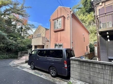 【神奈川県/横須賀市衣笠町】横須賀市衣笠町　戸建 駐車場：2台駐車可能※車種による